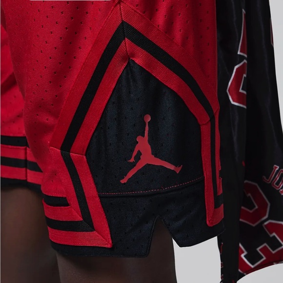 NWT Boys Nike Jordan Air Dri-FIT Diamond Shorts Gym Red Black - Large - Picture 8 of 9